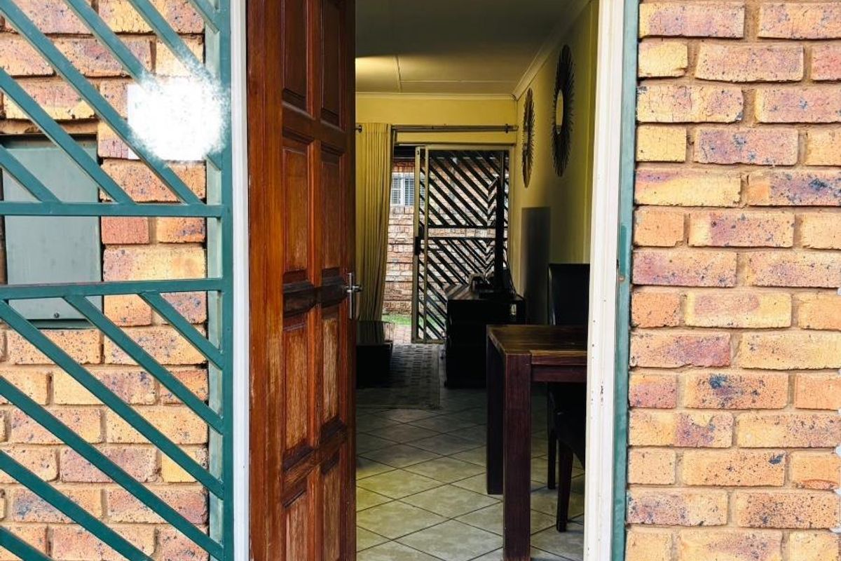 House For Sale in Highveld, Centurion - Photo 4