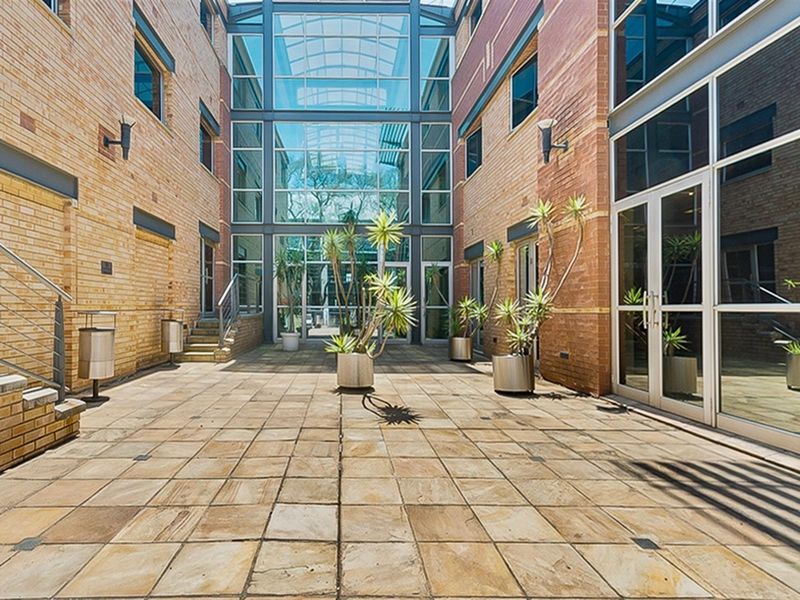 Landmark Building Available, Ideal For Corporate Headquarters - Photo 10