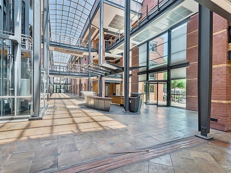 Landmark Building Available, Ideal For Corporate Headquarters - Photo 2