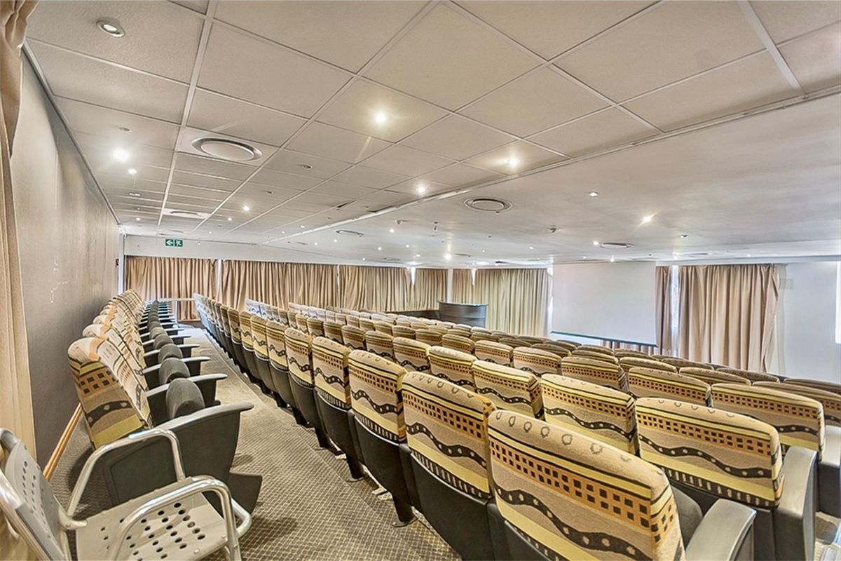 Landmark Building Available, Ideal For Corporate Headquarters - Photo 4