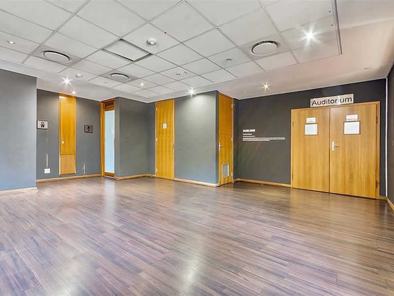 Landmark Building Available, Ideal For Corporate Headquarters - Photo 5