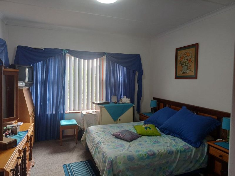 House For Sale in Stilbaai Wes, Stilbaai - Photo 4