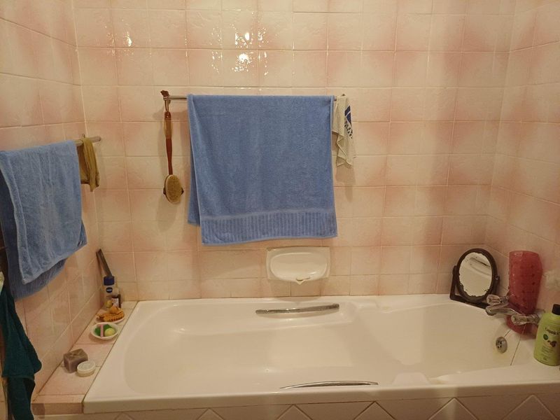 House For Sale in Stilbaai Wes, Stilbaai - Photo 6