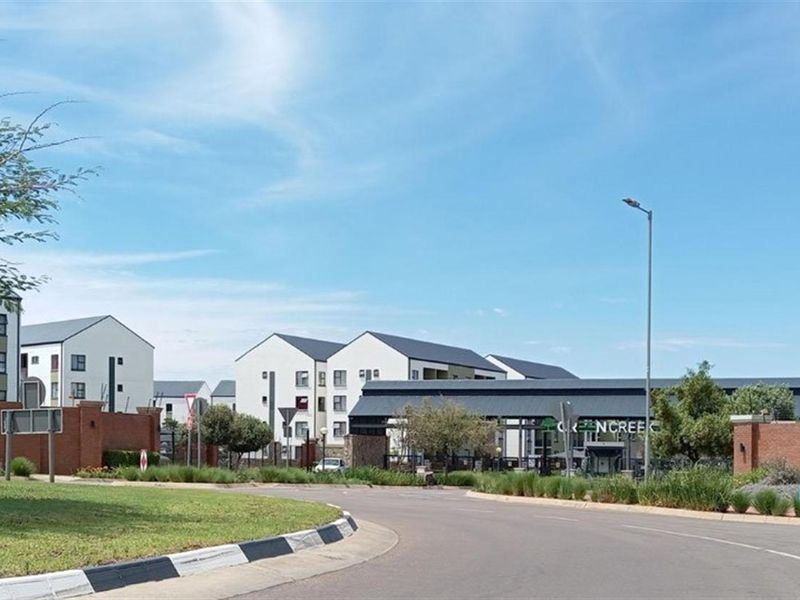 House For Sale in Greencreek Lifestlye Estate, Pretoria - Photo 2