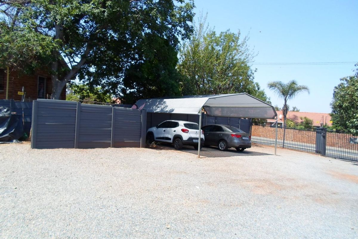 Office For Sale in Die Hoewes, Centurion - Photo 5