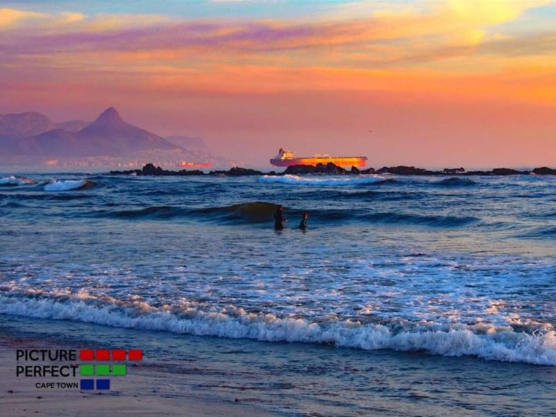 Investment Mountain and Sea views, Fully furnished for sale in Bloubergstrand - Photo 8