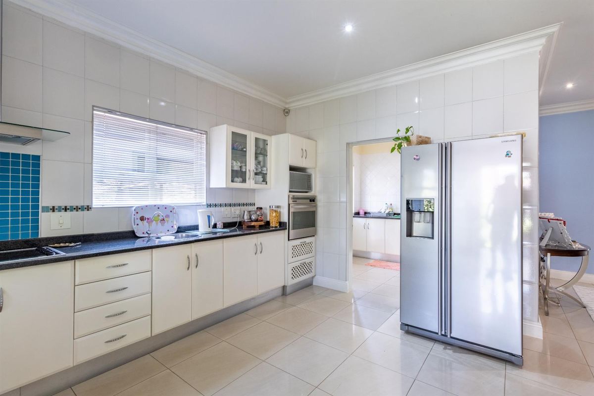 House For Sale in Silverwoods Country Estate Centurion Monavoni - Photo 3