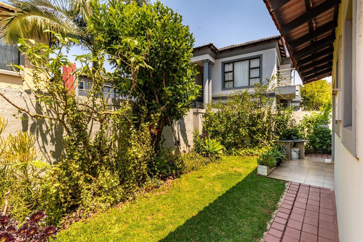 House For Sale in Silverwoods Country Estate Centurion Monavoni - Photo 5