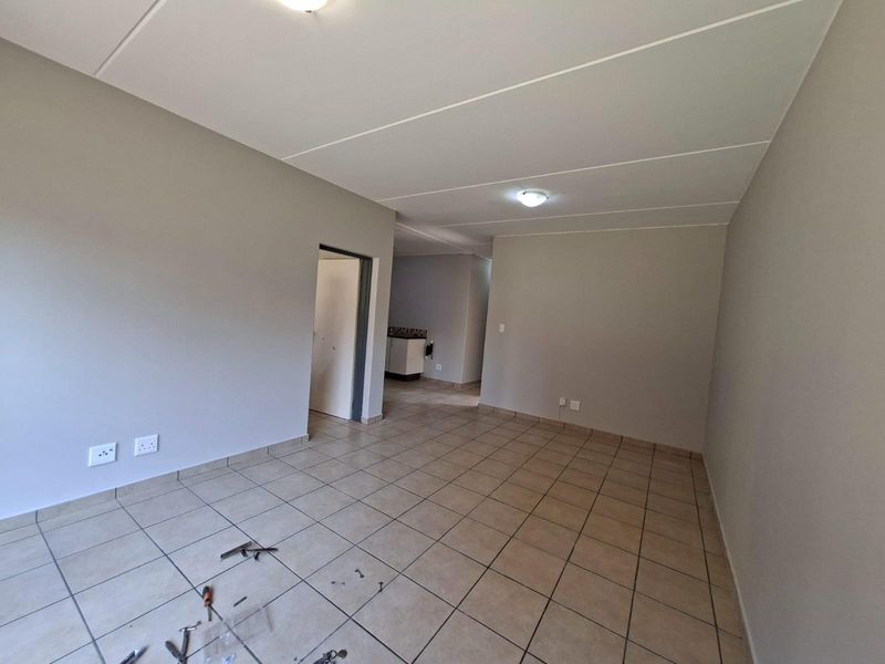 Apartment For Sale in Grand Central Midrand Gauteng - Photo 10