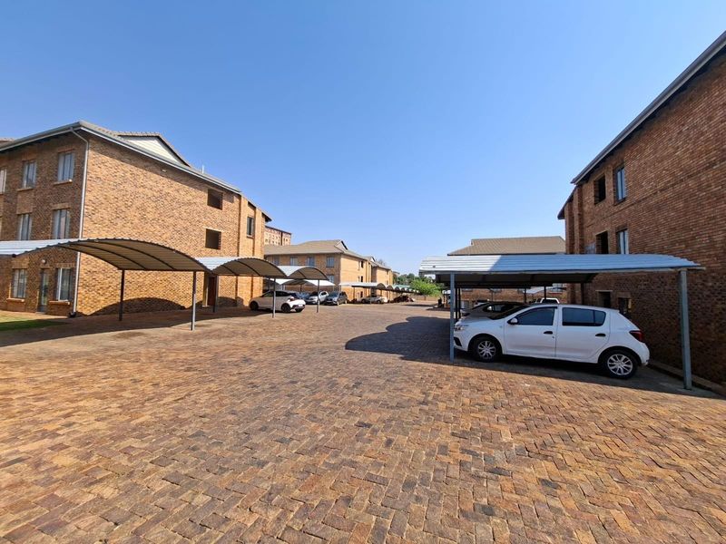 Apartment For Sale in Grand Central Midrand Gauteng - Photo 2