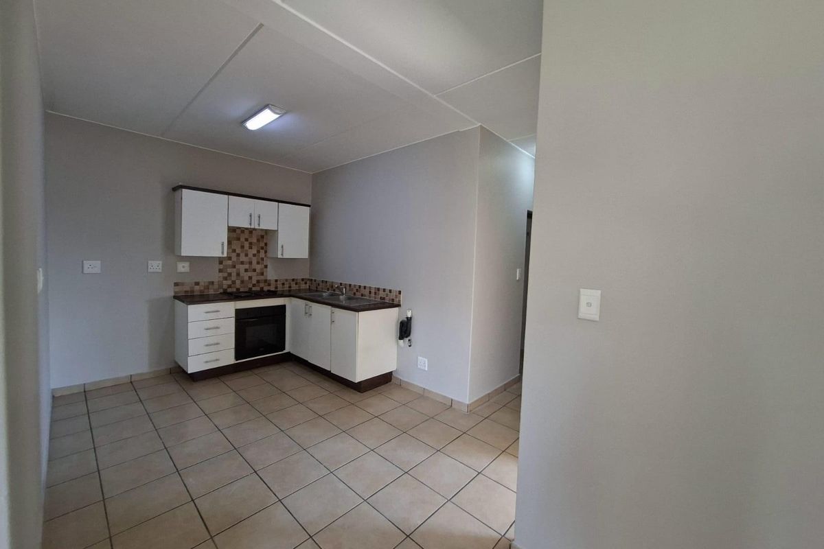 Apartment For Sale in Grand Central Midrand Gauteng - Photo 5
