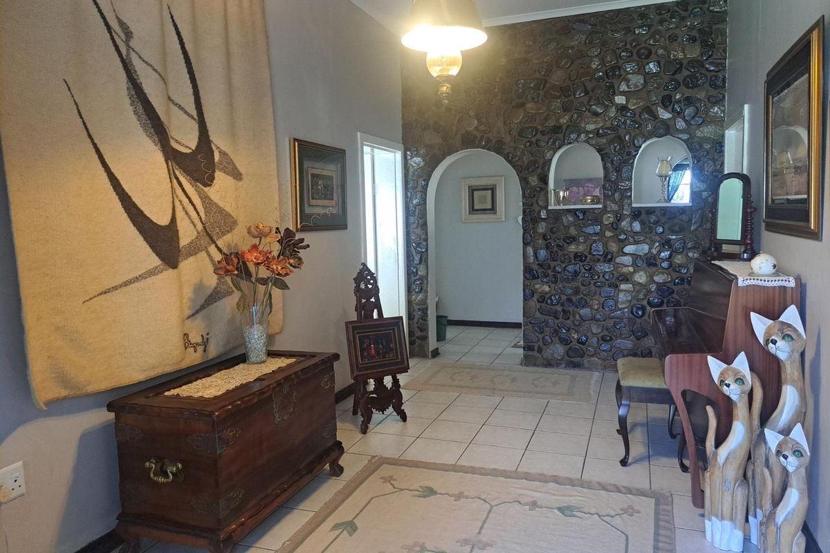 House For Sale in Colesberg Northern Cape - Photo 5
