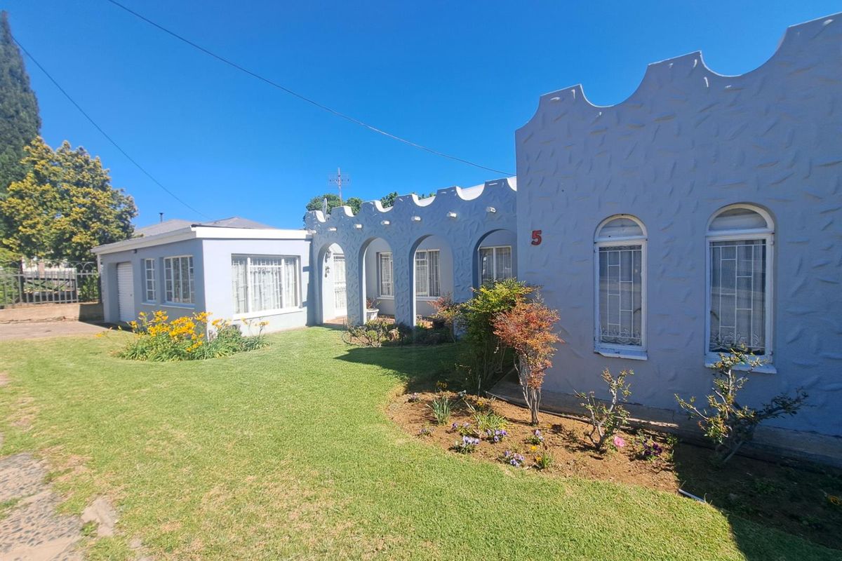 House For Sale in Colesberg Northern Cape - Photo 3