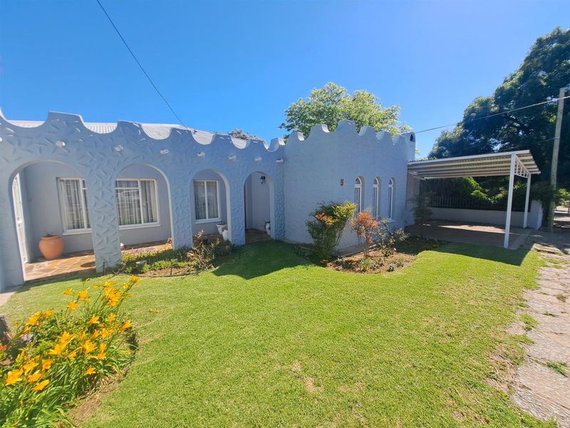 House For Sale in Colesberg Northern Cape - Photo 2