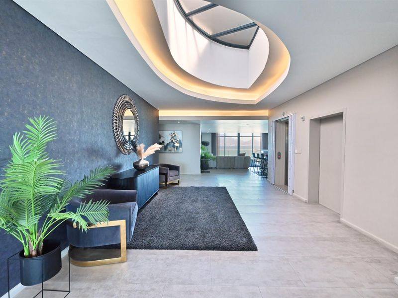 Penthouse For Sale in Beachfront, Table View, Blouberg - Photo 5