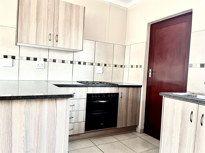 House For Sale in Waterkloof Hill Estate, Waterkloof AH, Rustenburg, North West - Photo 5