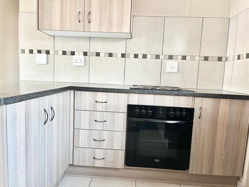 House For Sale in Waterkloof Hill Estate, Waterkloof AH, Rustenburg, North West - Photo 3