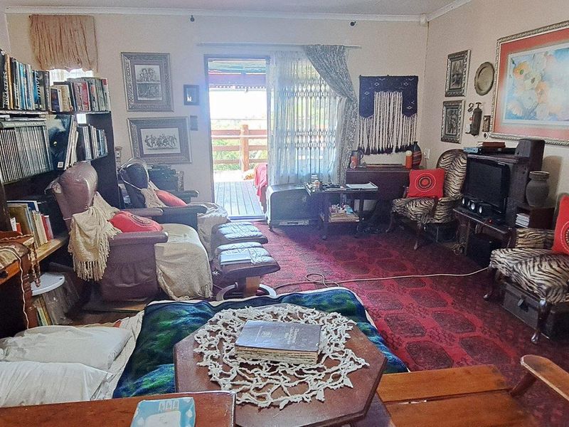 Renovation potential - 3 bedroom House For Sale in Palm Beach, Port Edward, KwaZulu Natal - Photo 10