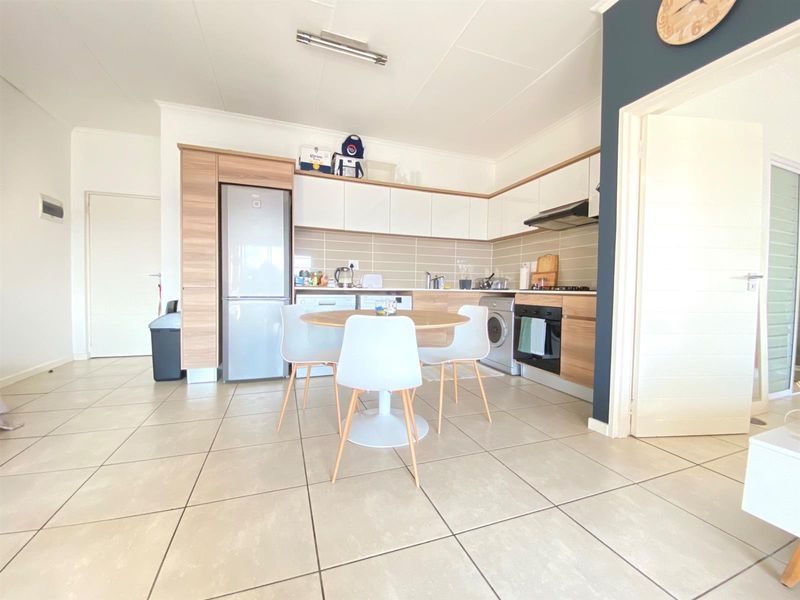 Fully furnished Apartment For Sale in Westlake - Photo 5