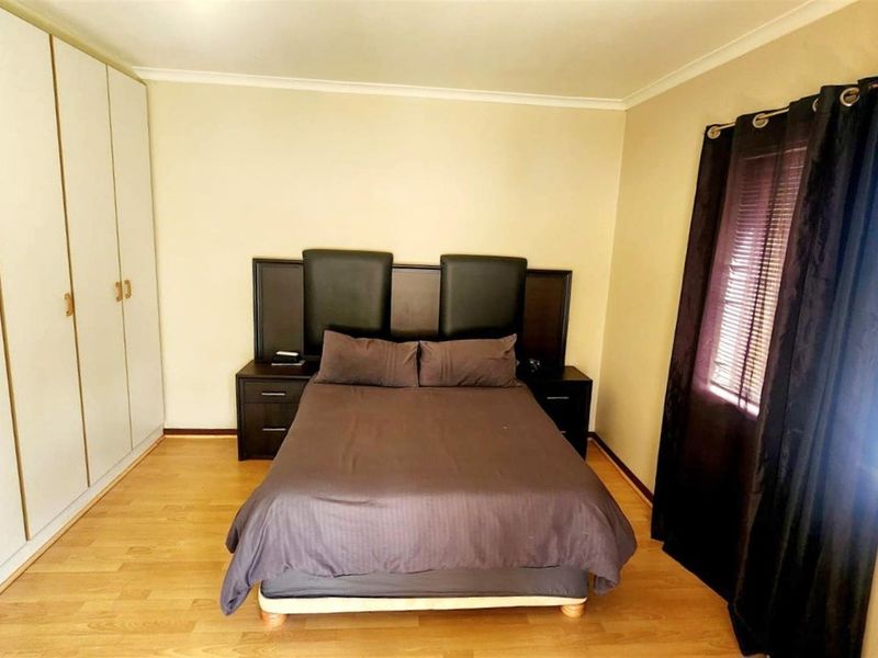 3 Bedroom Home for Sale in Tafelzicht - Photo 10