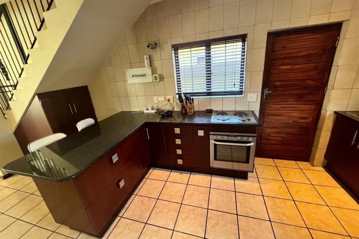 4 House For Sale in Montana Pretoria Gauteng - Photo 5