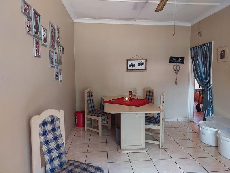 ​Spacious 3-Bedroom Family Home with Income Potential - Boksburg South - Photo 8