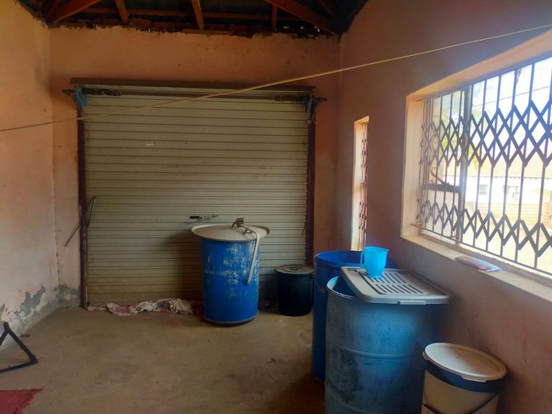 House For Sale in Makwarela Ext 3 - Photo 6