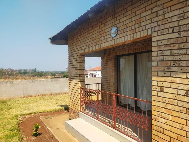 House For Sale in Makwarela Ext 3 - Photo 3