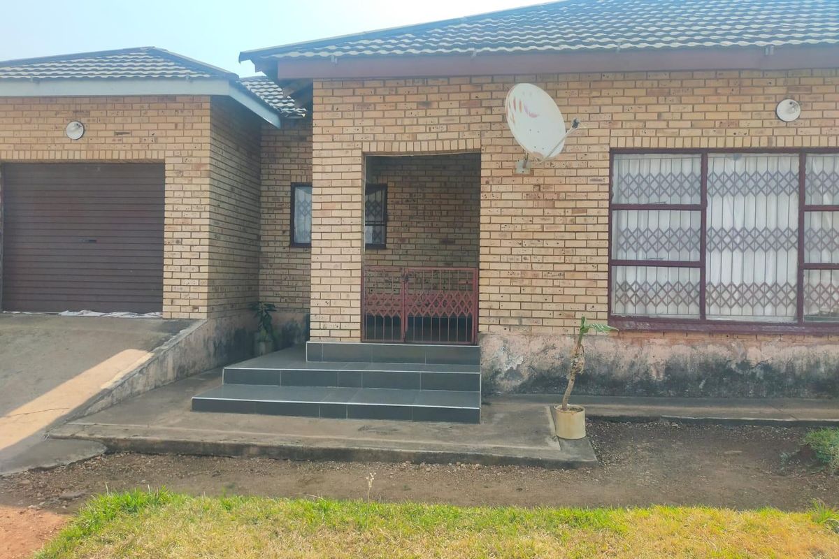 House For Sale in Makwarela Ext 3 - Photo 5