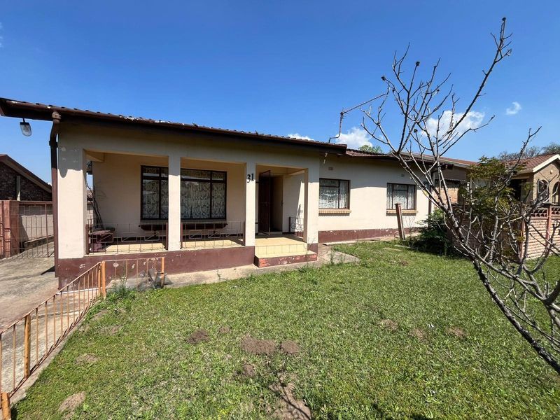 House For Sale in Dundee, KwaZulu Natal - Photo 2