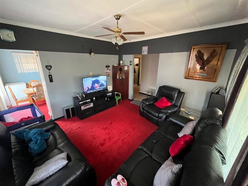 House For Sale in Dundee, KwaZulu Natal - Photo 5