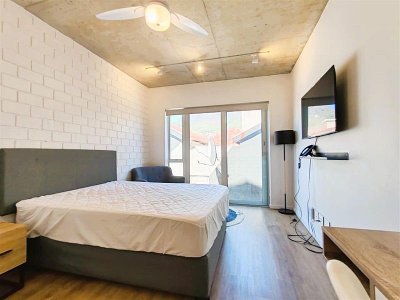 Apartments For Sale in Woodstock, Cape Town - Photo 9