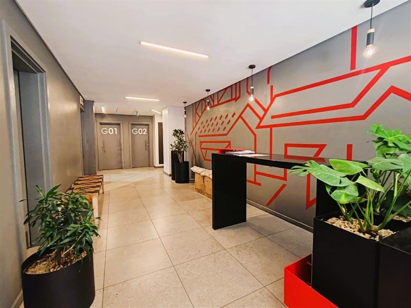 Apartments For Sale in Woodstock, Cape Town - Photo 4