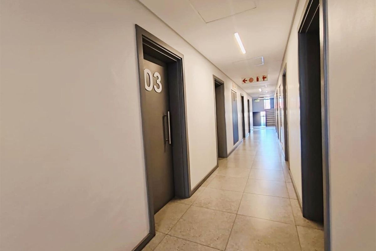 Apartments For Sale in Woodstock, Cape Town - Photo 5