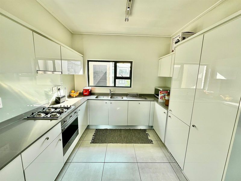 Apartment For Sale in The Polofields, Waterfall, Midrand - Photo 9