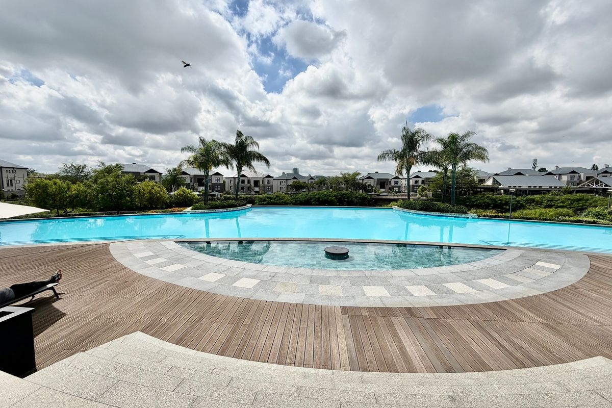 Apartment For Sale in The Polofields, Waterfall, Midrand - Photo 2