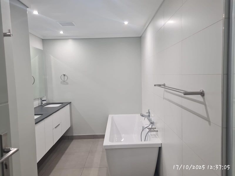 Elegant 3 Bedroom Fully Furnished Apartment in Prestigious Midstream Sought-After Lifestyle Estate! - Photo 10