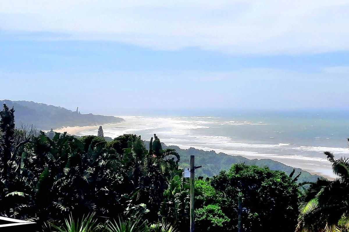 Beautiful upmarket log home with SPECTACULAR sea views! - Photo 2