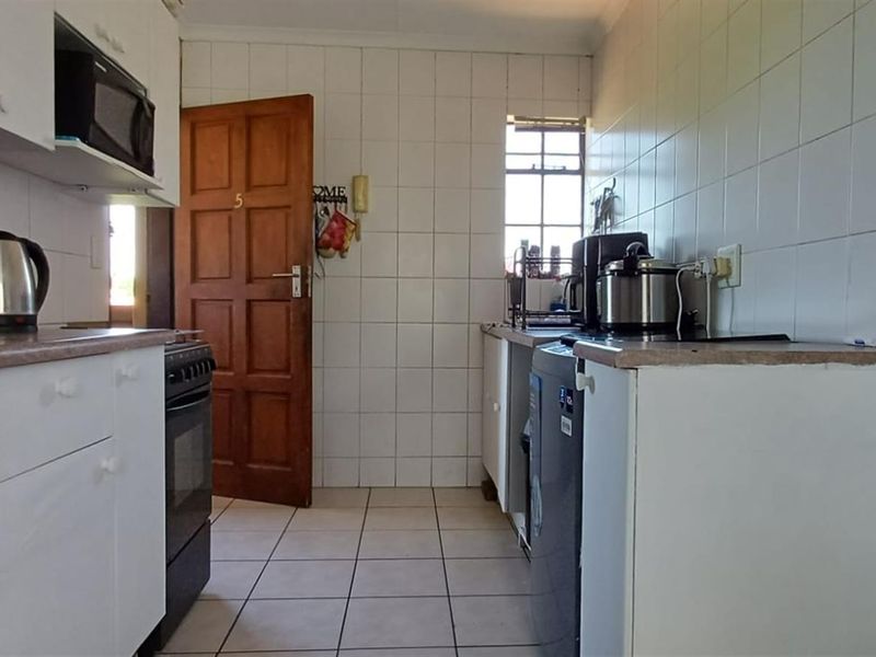 Apartment For Sale in Roodepoort West, Roodepoort - Photo 3