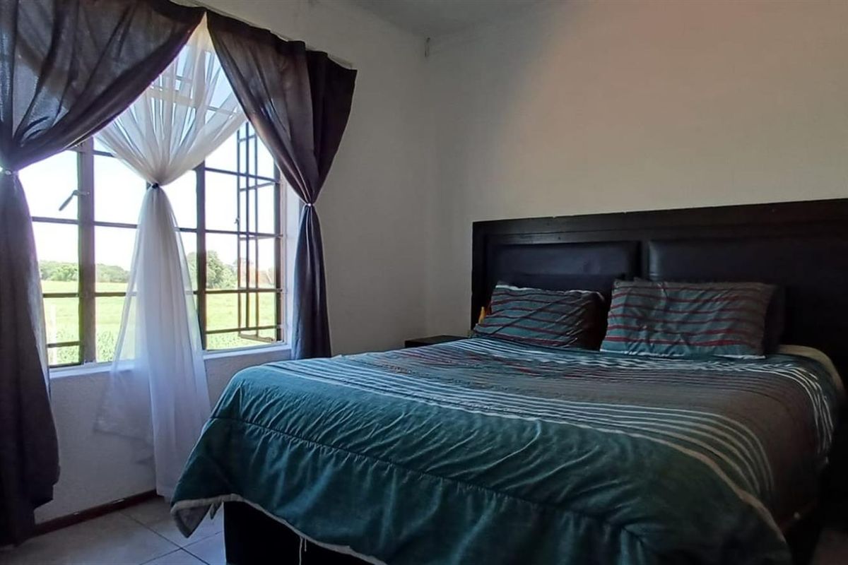 Apartment For Sale in Roodepoort West, Roodepoort - Photo 5