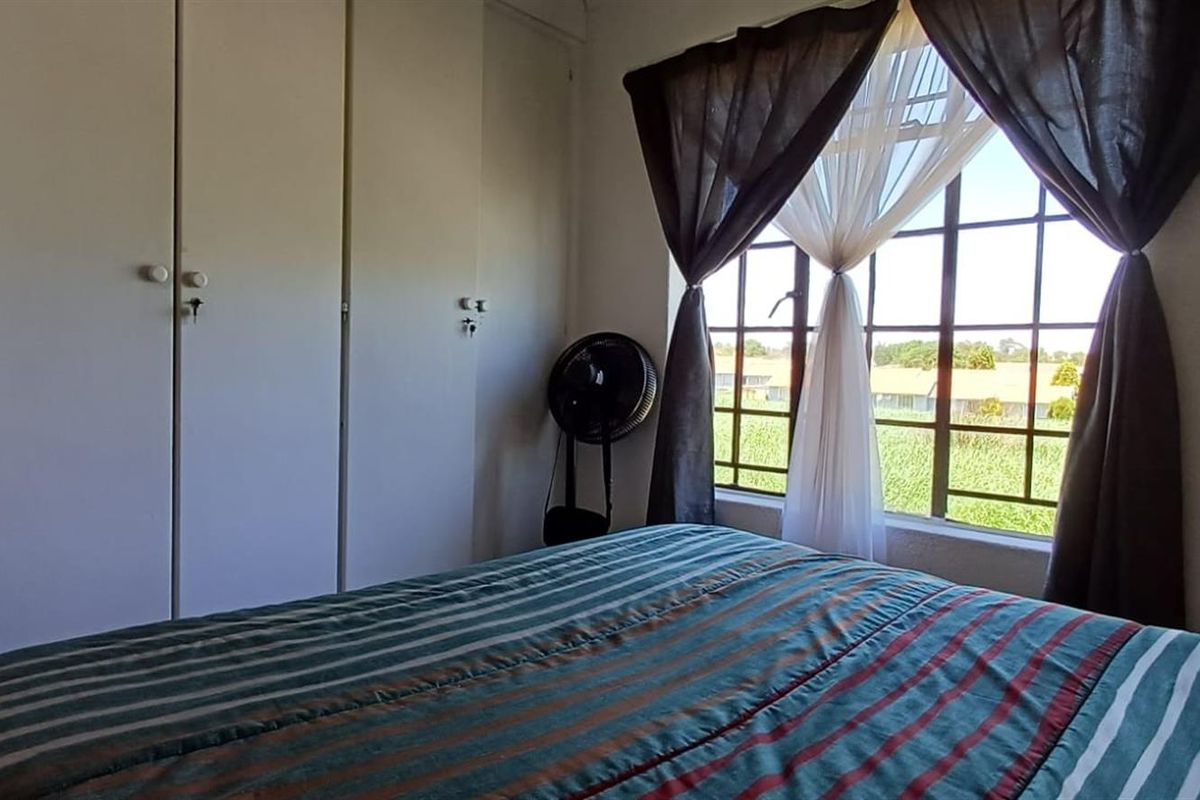 Apartment For Sale in Roodepoort West, Roodepoort - Photo 4