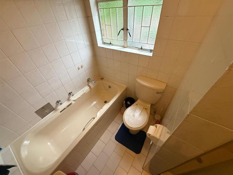 The Perfect Starter Home in Buccleuch! - Photo 9