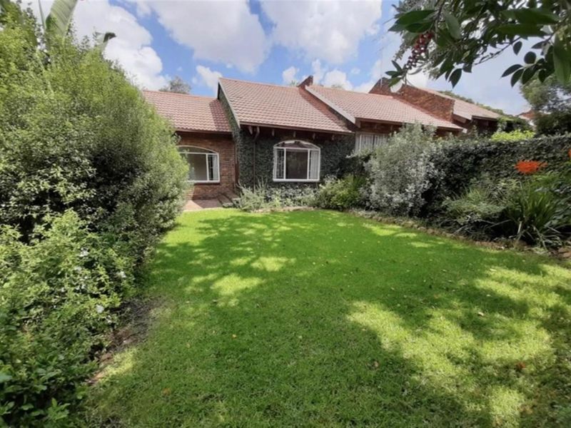 The Perfect Starter Home in Buccleuch! - Photo 2