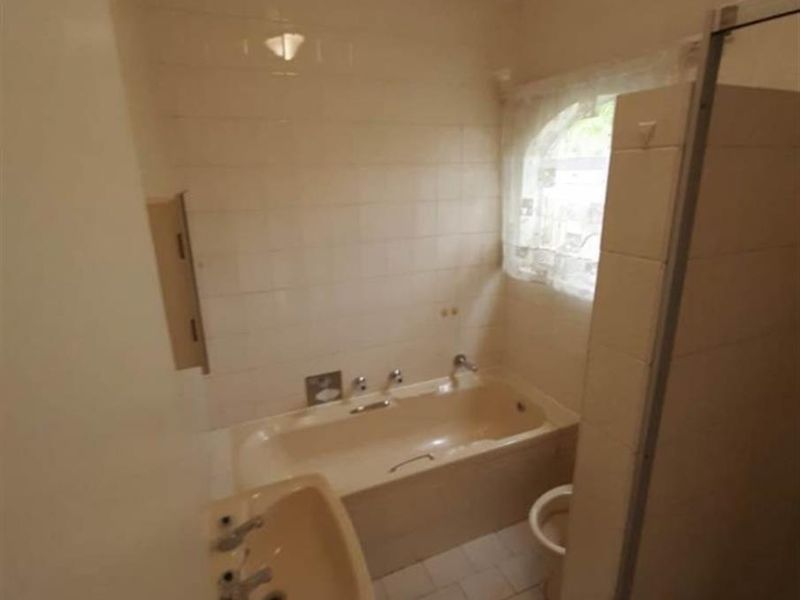 The Perfect Starter Home in Buccleuch! - Photo 10