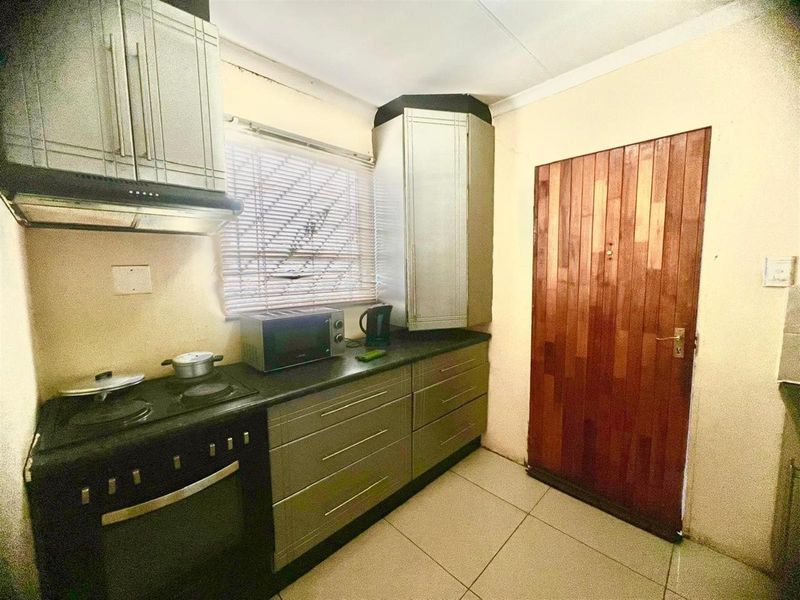 House For Sale in Fluerhof - Photo 3