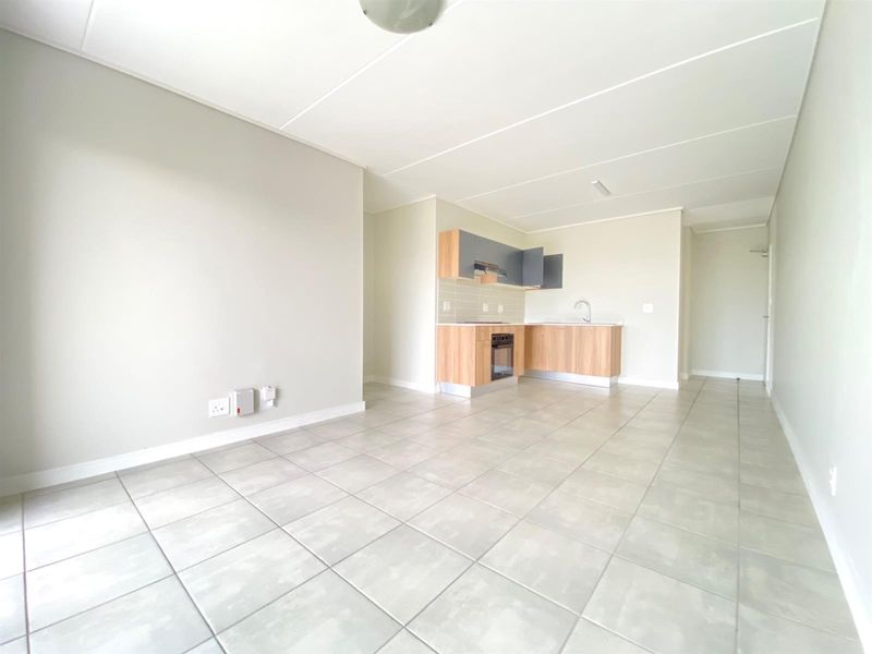 Ground floor Apartment To Rent in Linbro Park, Sandton - Photo 4