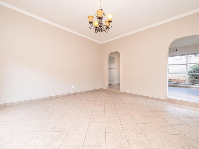 Family living meets effortless entertaining in Noordheuwel. - Photo 6