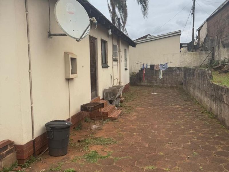 House For Sale in Montclair, Durban, KwaZulu Natal - Photo 10