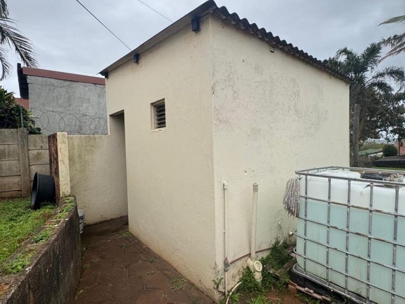 House For Sale in Montclair, Durban, KwaZulu Natal - Photo 9
