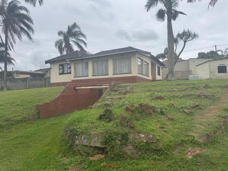 House For Sale in Montclair, Durban, KwaZulu Natal - Photo 2